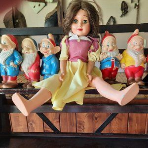 Snow White and the 7 dwarfs